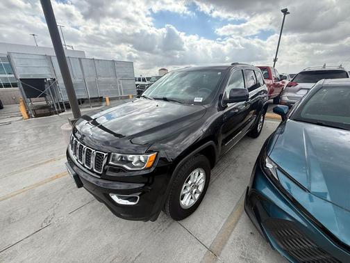 2019 Jeep Grand Cherokee Laredo E