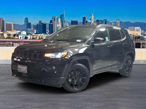 Diamond Black 2024 Jeep Compass Latitude