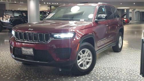 2025 Jeep Grand Cherokee Laredo