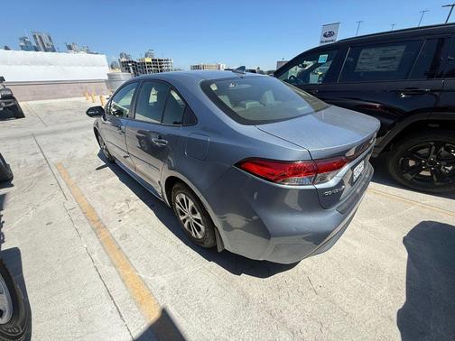 2022 Toyota Corolla Hybrid LE