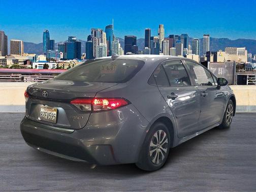 2022 Toyota Corolla Hybrid LE