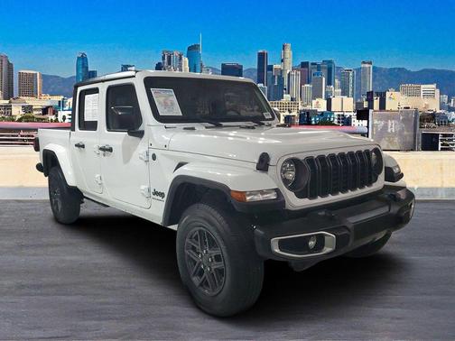 2024 Jeep Gladiator Sport