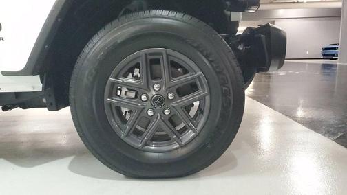 2024 Jeep Gladiator Sport