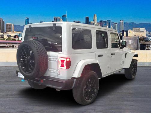 2024 Jeep Wrangler 4xe Sahara