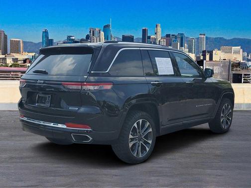 Diamond Black 2023 Jeep Grand Cherokee Overland