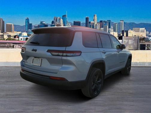 2025 Jeep Grand Cherokee L Laredo
