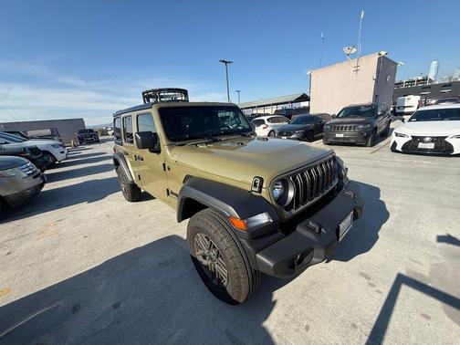 2025 Jeep Wrangler Sport