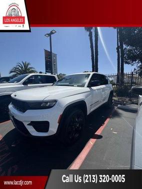 2025 Jeep Grand Cherokee Laredo