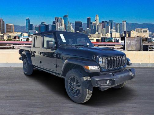 2026 Jeep Gladiator Sport