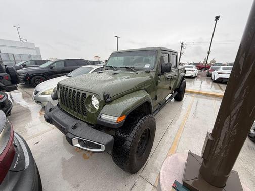 2022 Jeep Gladiator Sport