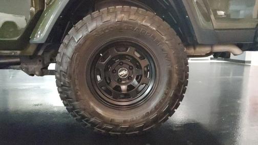 2022 Jeep Gladiator Sport