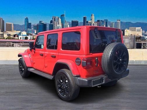 2025 Jeep Wrangler 4xe Sahara