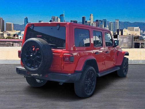 2025 Jeep Wrangler 4xe Sahara
