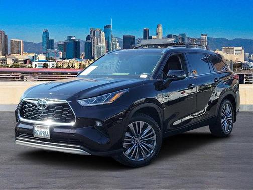 2022 Toyota Highlander Platinum