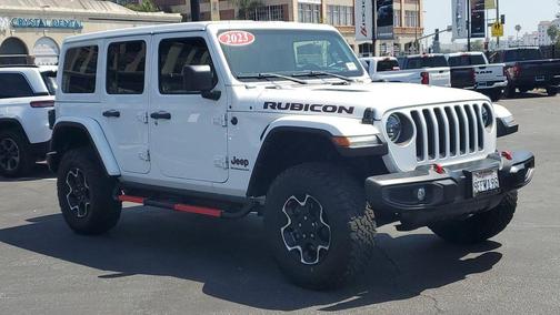 Bright White Clearcoat 2023 Jeep Wrangler Rubicon