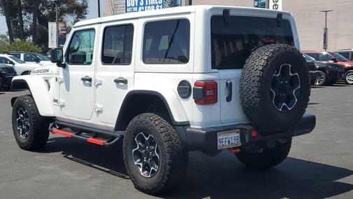 Bright White Clearcoat 2023 Jeep Wrangler Rubicon