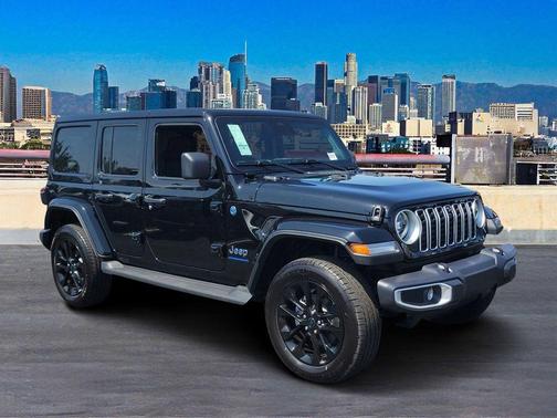 2025 Jeep Wrangler 4xe Sahara