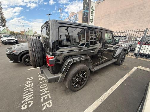 2023 Jeep Wrangler 4xe Sahara