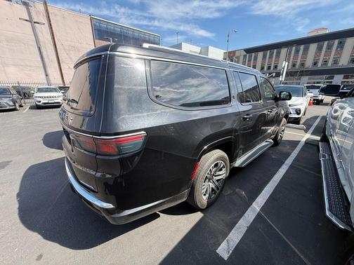 2023 Jeep Wagoneer L Series II