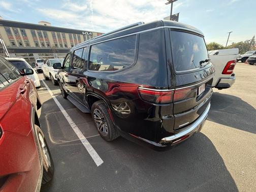 2023 Jeep Wagoneer L Series II