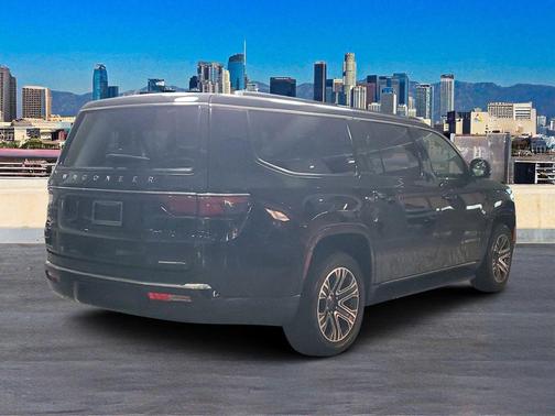 2023 Jeep Wagoneer L Series II