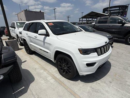 2021 Jeep Grand Cherokee Laredo X