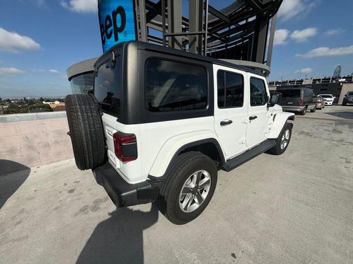 2022 Jeep Wrangler Unlimited Sahara