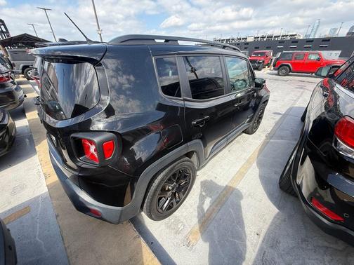 2017 Jeep Renegade Altitude
