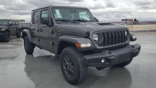 2026 Jeep Gladiator Sport