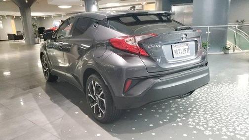 2022 Toyota C-HR XLE