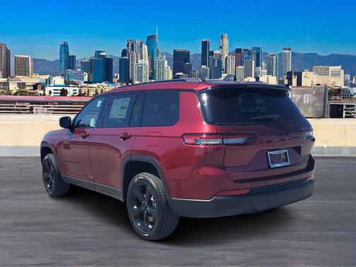 2025 Jeep Grand Cherokee L Laredo