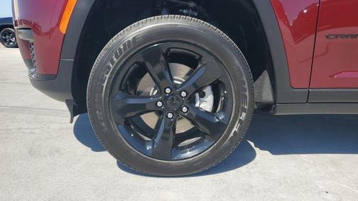 2025 Jeep Grand Cherokee L Laredo