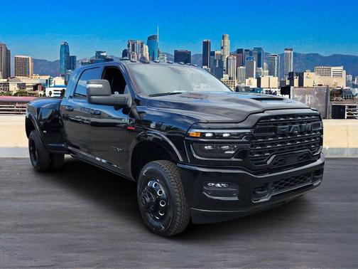 2025 RAM 3500 Limited