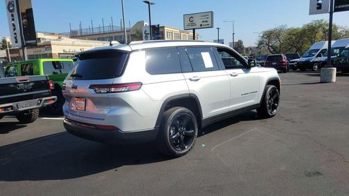 2025 Jeep Grand Cherokee L Laredo