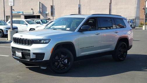 2025 Jeep Grand Cherokee L Laredo