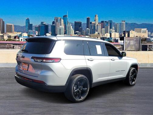 2025 Jeep Grand Cherokee L Laredo