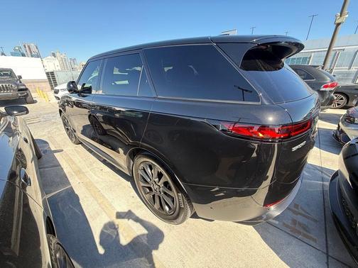 2025 Land Rover Range Rover Sport P360 SE