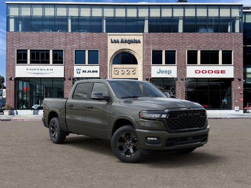 TANK 2027 RAM 1500 Big Horn/Lone Star