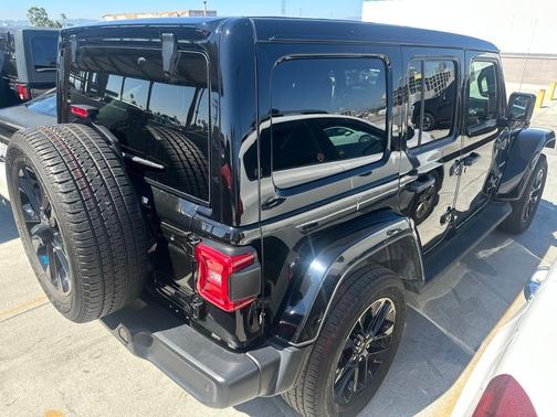 2022 Jeep Wrangler Unlimited 4xe Sahara
