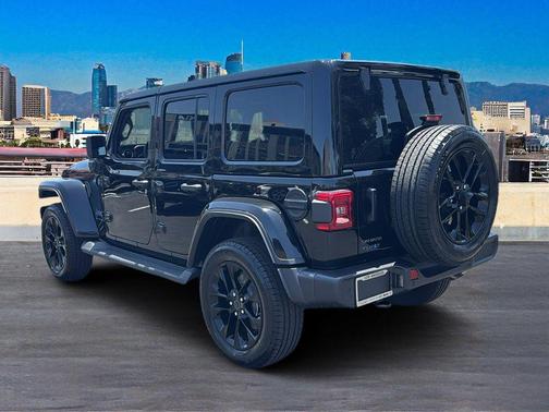 2025 Jeep Wrangler 4xe Sahara