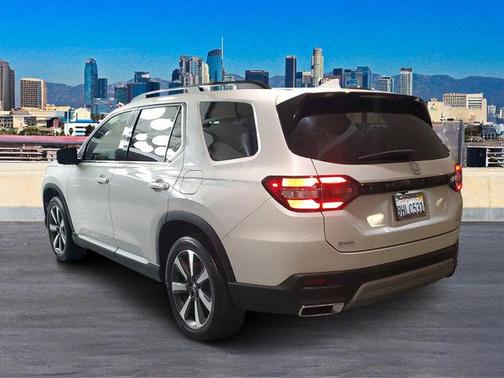 2023 Honda Pilot Elite