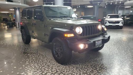2025 Jeep Wrangler Sport