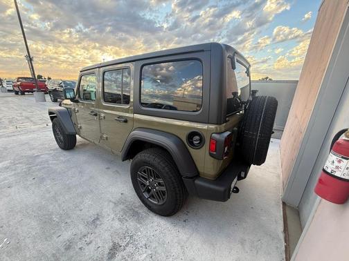 2025 Jeep Wrangler Sport