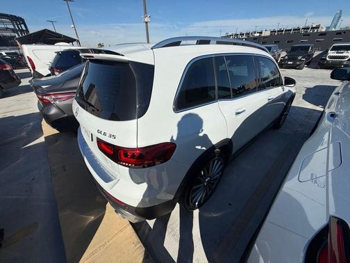 2022 Mercedes-Benz AMG GLB 35 Base