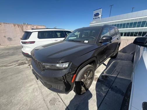 2025 Jeep Grand Cherokee L Laredo