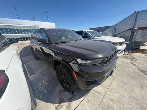 2025 Jeep Grand Cherokee L Laredo