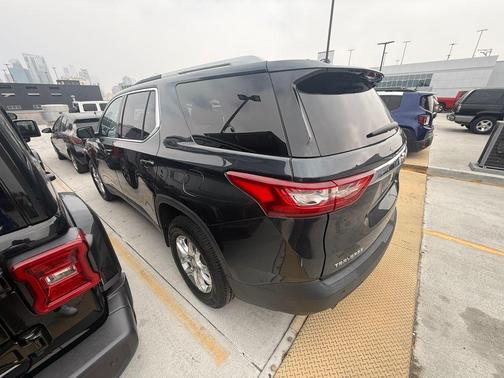2018 Chevrolet Traverse LT Cloth