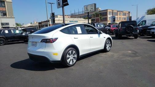 2022 Tesla Model Y Long Range