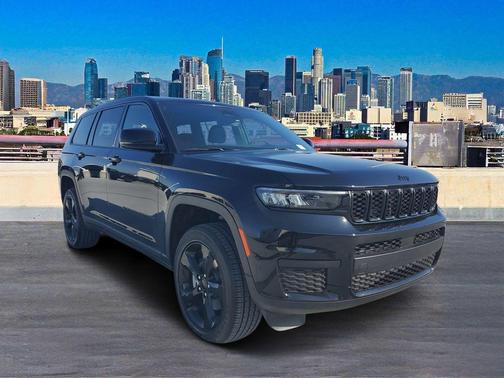2025 Jeep Grand Cherokee L Laredo