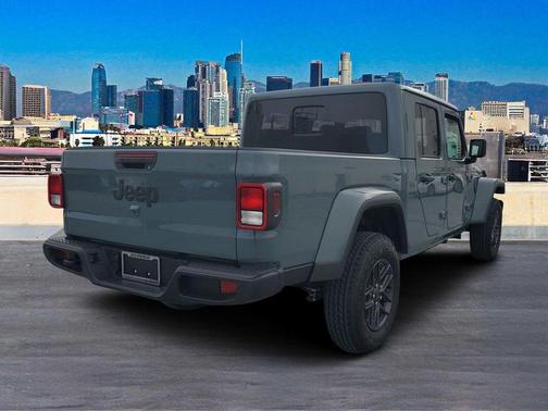 2026 Jeep Gladiator Sport